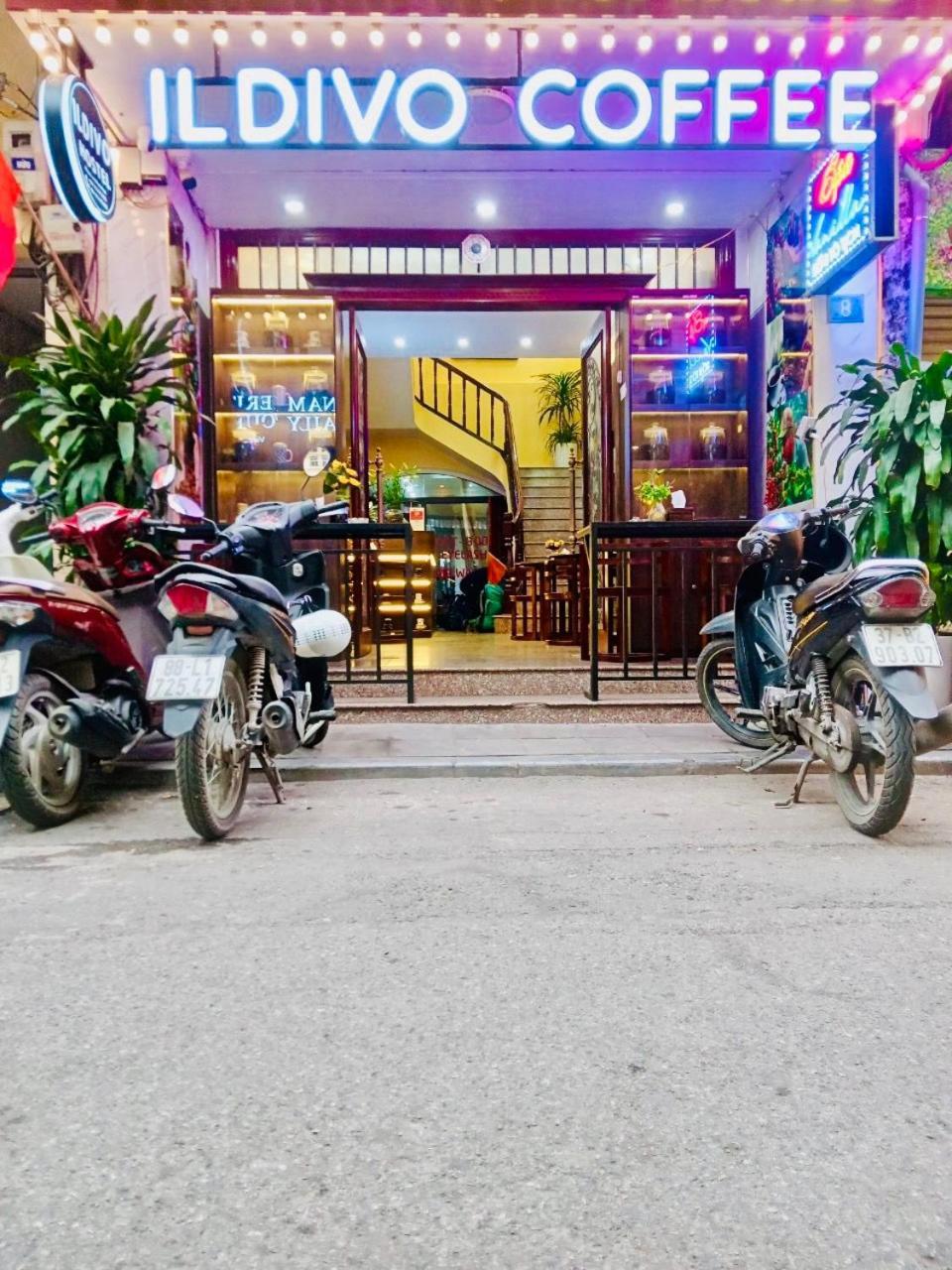 Il Divo Hostel & Spa Hanoi Esterno foto